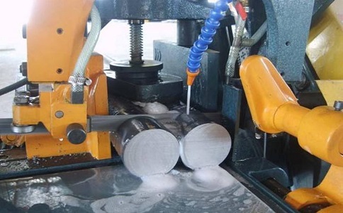 荷塘卧式带锯床的送料方式有哪几种？